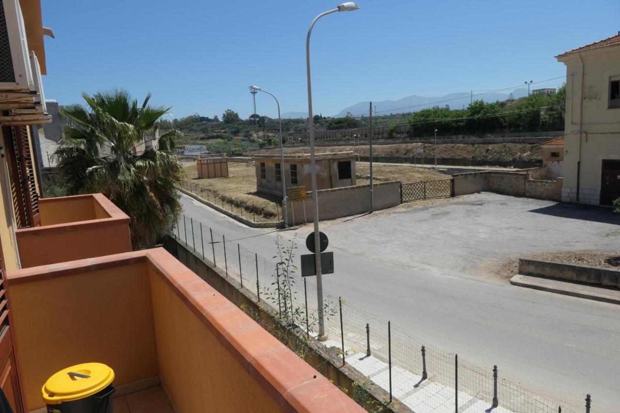 Casa Vacanza Accetta Trappeto  Εξωτερικό φωτογραφία
